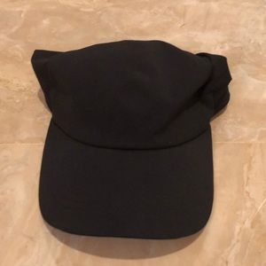 Lululemon black hat, nylon material.